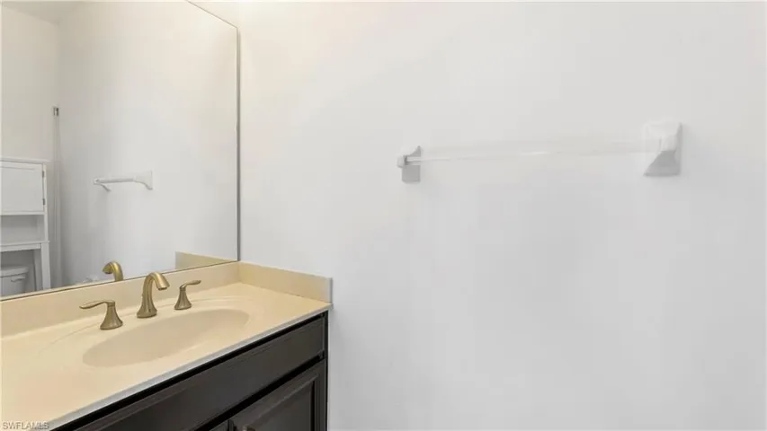 Half Bath/Pool Bath