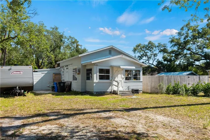 2047 Jeffcott St, Fort Myers Fl 33901