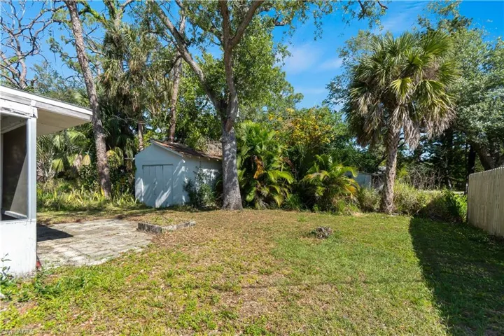 2047 Jeffcott St, Fort Myers Fl 33901