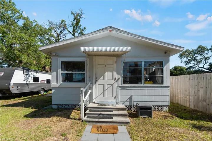 2047 Jeffcott St, Fort Myers Fl 33901