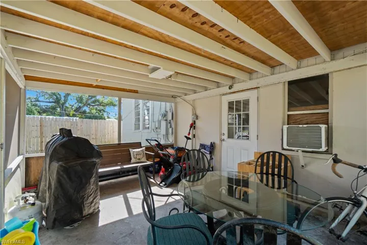 2047 Jeffcott St, Fort Myers Fl 33901