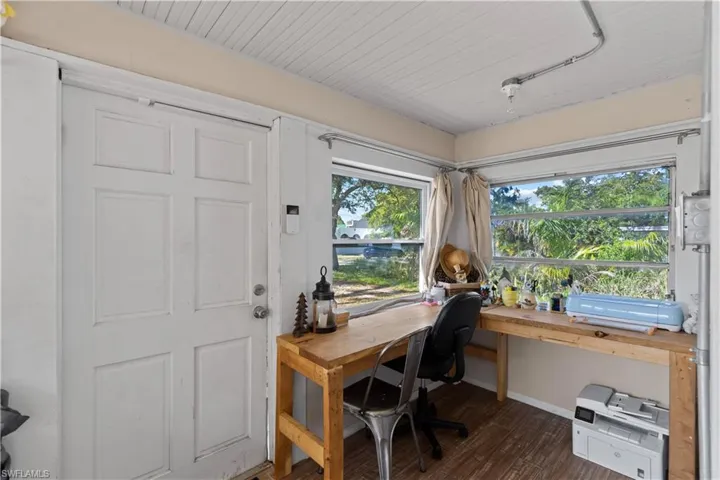 2047 Jeffcott St, Fort Myers Fl 33901