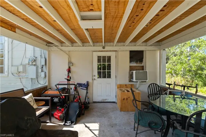2047 Jeffcott St, Fort Myers Fl 33901