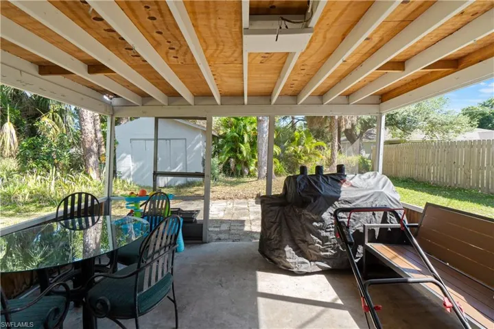 2047 Jeffcott St, Fort Myers Fl 33901