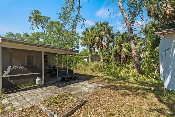 2047 Jeffcott St, Fort Myers Fl 33901