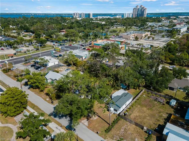 2047 Jeffcott St, Fort Myers Fl 33901