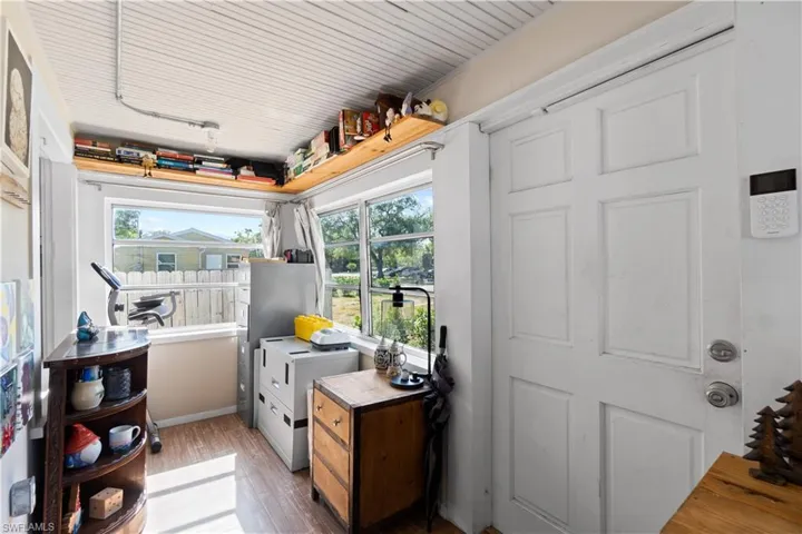 2047 Jeffcott St, Fort Myers Fl 33901