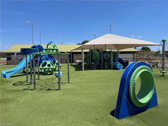 Nearby tot lot lot