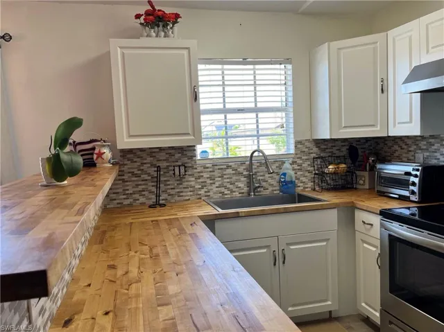 2949 SW 4th  AVE, Cape Coral, FL 33914