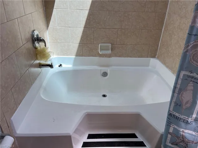 2949 SW 4th  AVE, Cape Coral, FL 33914