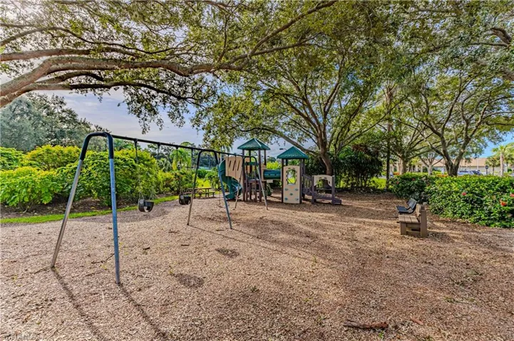11811 Longshore Way E, Naples, Florida 34119