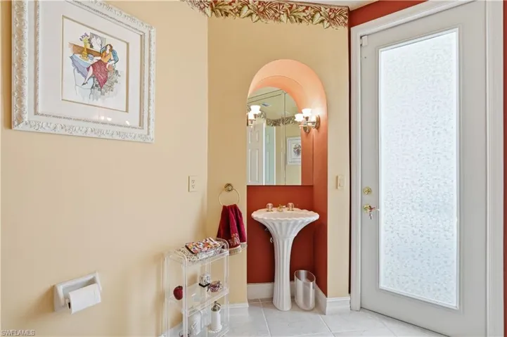 11811 Longshore Way E, Naples, Florida 34119