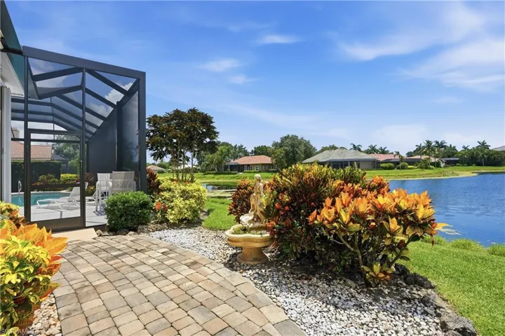 11811 Longshore Way E, Naples, Florida 34119