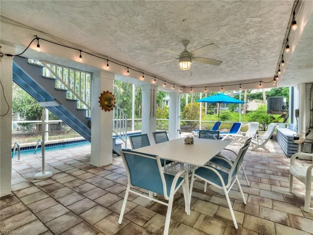 Covered poolside dining