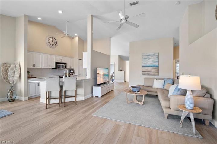 5265 Birmingham DR # 202, NAPLES FL 34110
