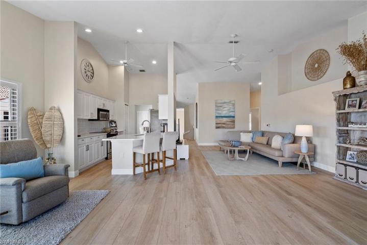 5265 Birmingham DR # 202, NAPLES FL 34110