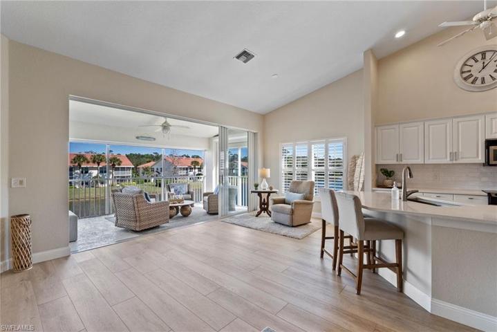 5265 Birmingham DR # 202, NAPLES FL 34110