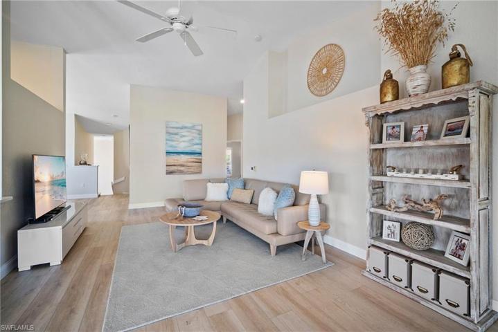 5265 Birmingham DR # 202, NAPLES FL 34110