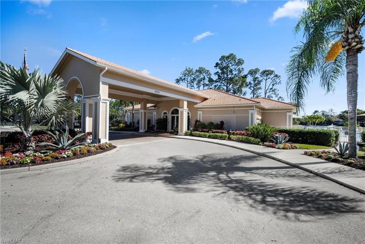 5265 Birmingham DR # 202, NAPLES FL 34110