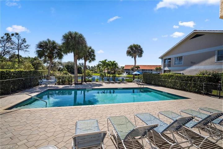 5265 Birmingham DR # 202, NAPLES FL 34110