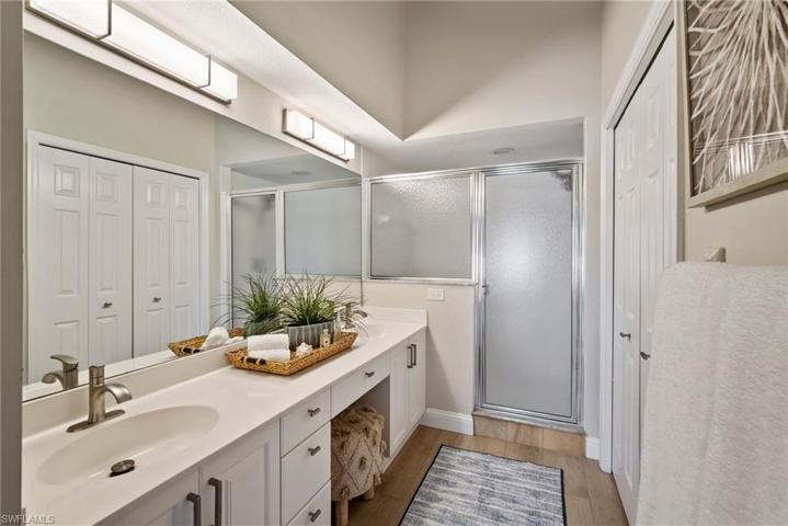 5265 Birmingham DR # 202, NAPLES FL 34110