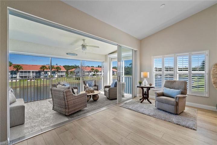 5265 Birmingham DR # 202, NAPLES FL 34110