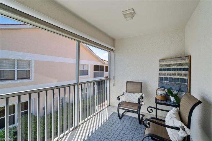 5265 Birmingham DR # 202, NAPLES FL 34110