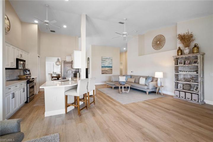 5265 Birmingham DR # 202, NAPLES FL 34110