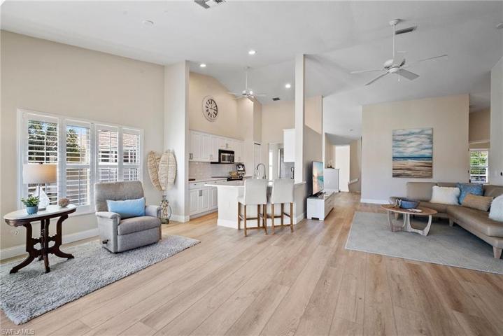 5265 Birmingham DR # 202, NAPLES FL 34110