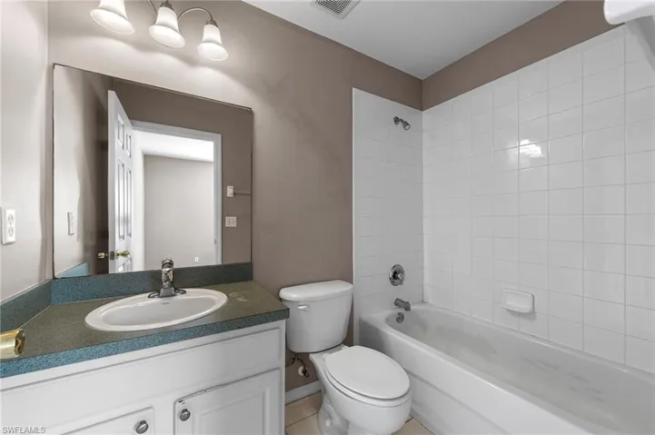 10032 Poppy Hill Dr, Fort Myers, Florida 33966