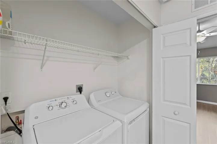 10032 Poppy Hill Dr, Fort Myers, Florida 33966