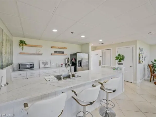 17 Bluebill Ave 904, Naples, Florida 34108