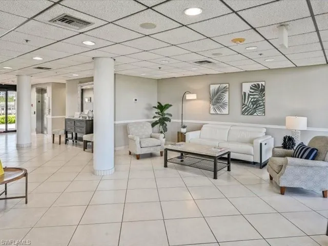 17 Bluebill Ave 904, Naples, Florida 34108