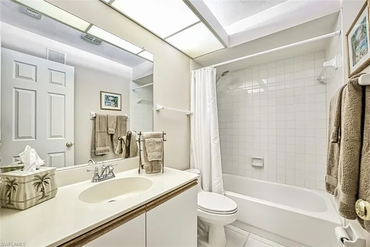 Guest-Bath