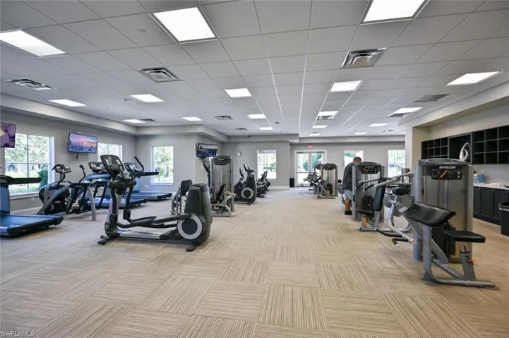 2134  Hamlin  ST, Naples, FL 34120