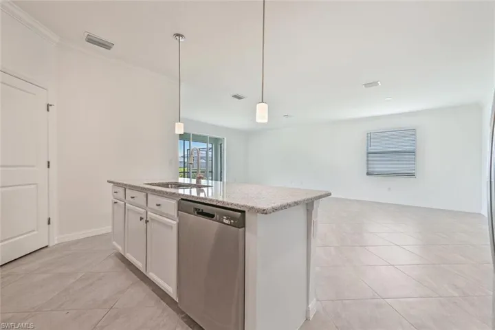 2134  Hamlin  ST, Naples, FL 34120