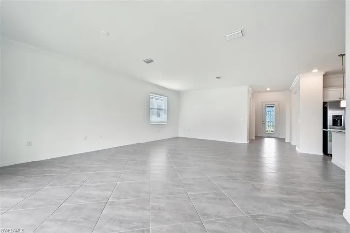 2134  Hamlin  ST, Naples, FL 34120