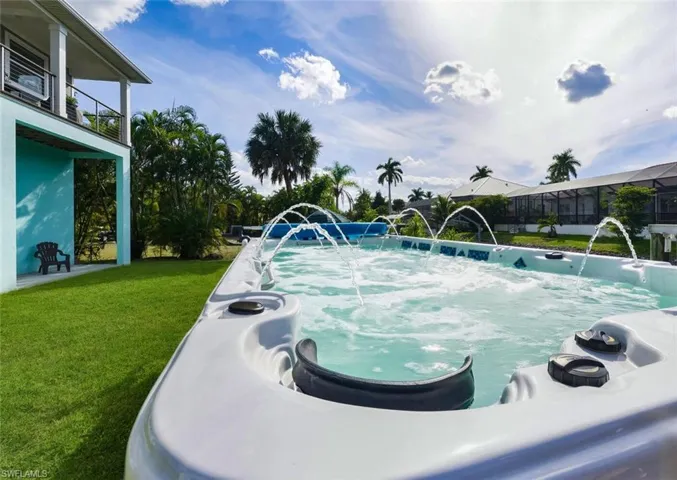 27088  Del  LN, Bonita Springs, FL 34135