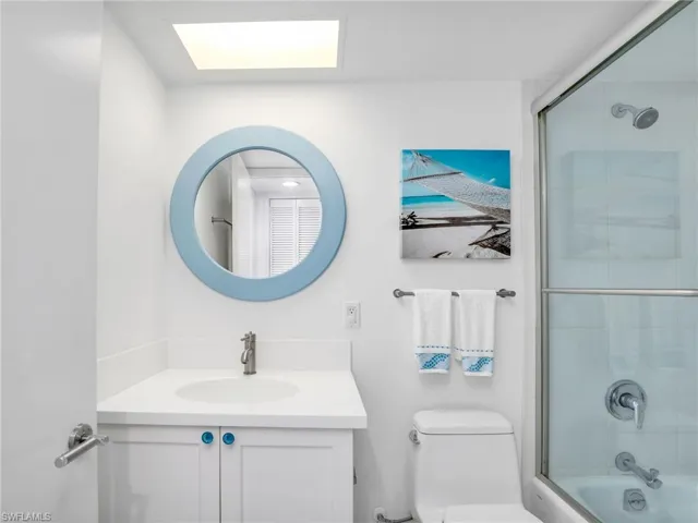 10851 Gulf Shore Dr 605, Naples, Florida 34108