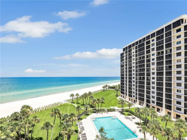 10851 Gulf Shore Dr 605, Naples, Florida 34108