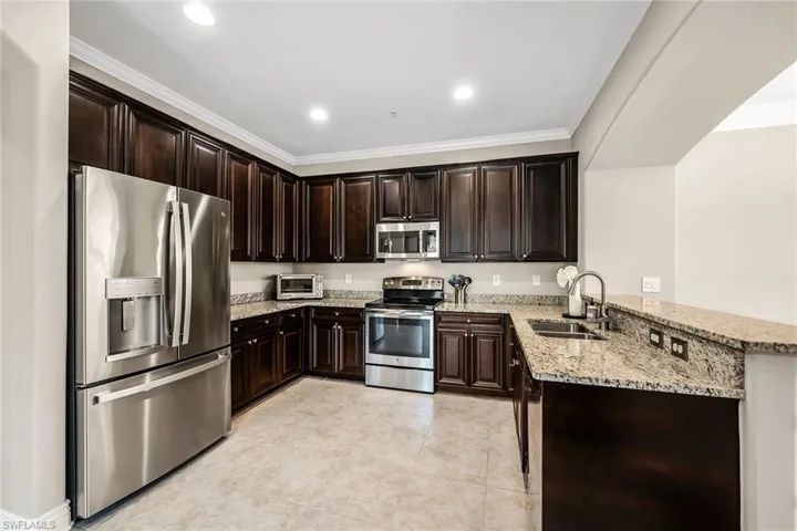9066 Albion Ln N 5101, Naples, Florida 34113