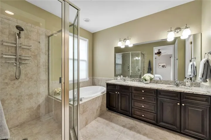 9066 Albion Ln N 5101, Naples, Florida 34113