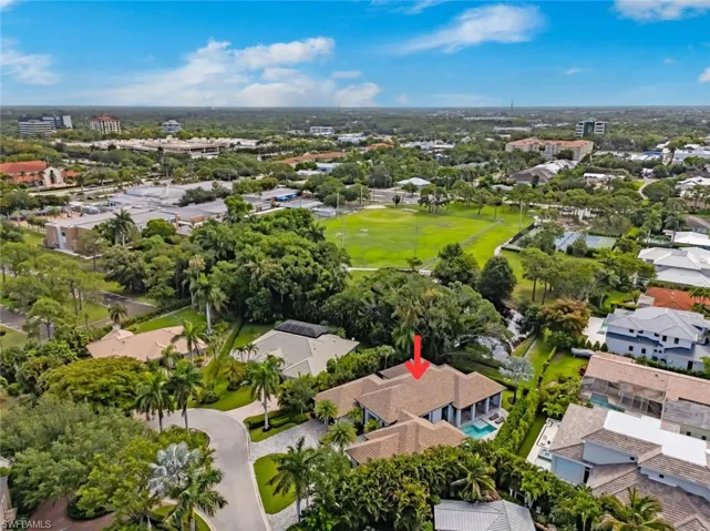 541 Whispering Pine Ct, Naples, Florida 34103