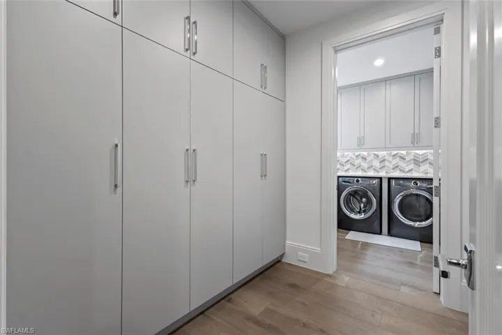 Walk-in Pantry