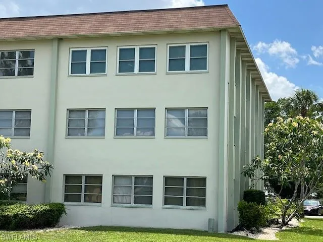 2nd floor unit from golf course