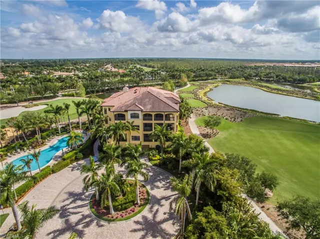 2538  Marquesa Royale  LN, Naples, FL 34109
