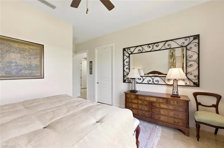 2538  Marquesa Royale  LN, Naples, FL 34109