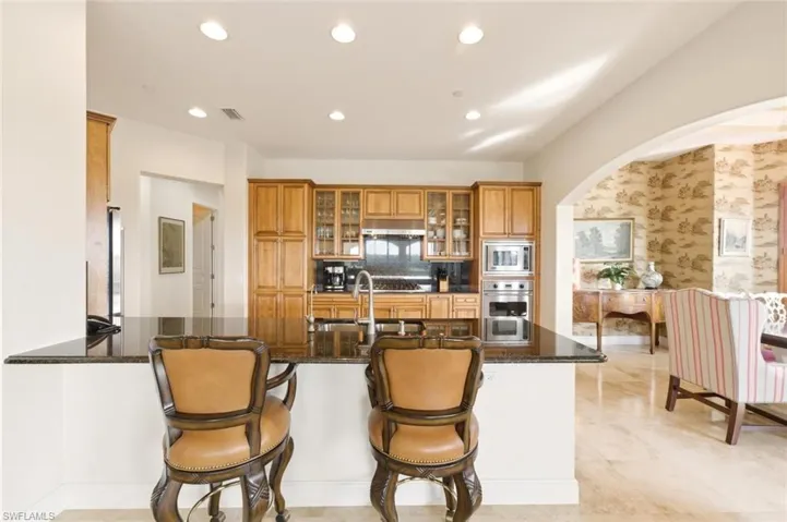 2538  Marquesa Royale  LN, Naples, FL 34109