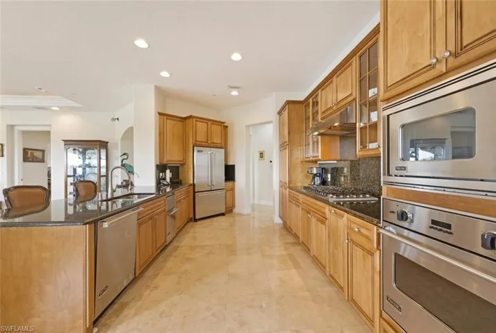 2538  Marquesa Royale  LN, Naples, FL 34109