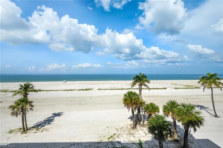7700 Estero Blvd 402, Fort Myers Beach, Florida 33931